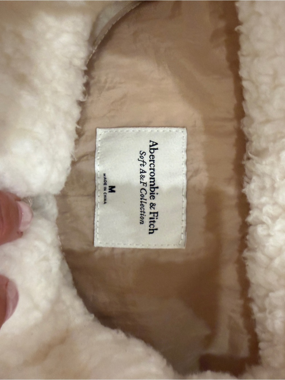 Abercrombie & Fitch Soft Cream Sherpa Zip Vest with Tan Lining Medium - Picture 4 of 9